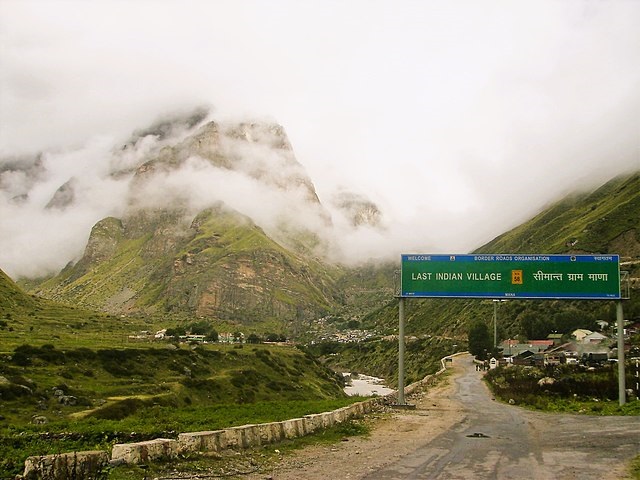 Badrinath temple tour Uttarakhand