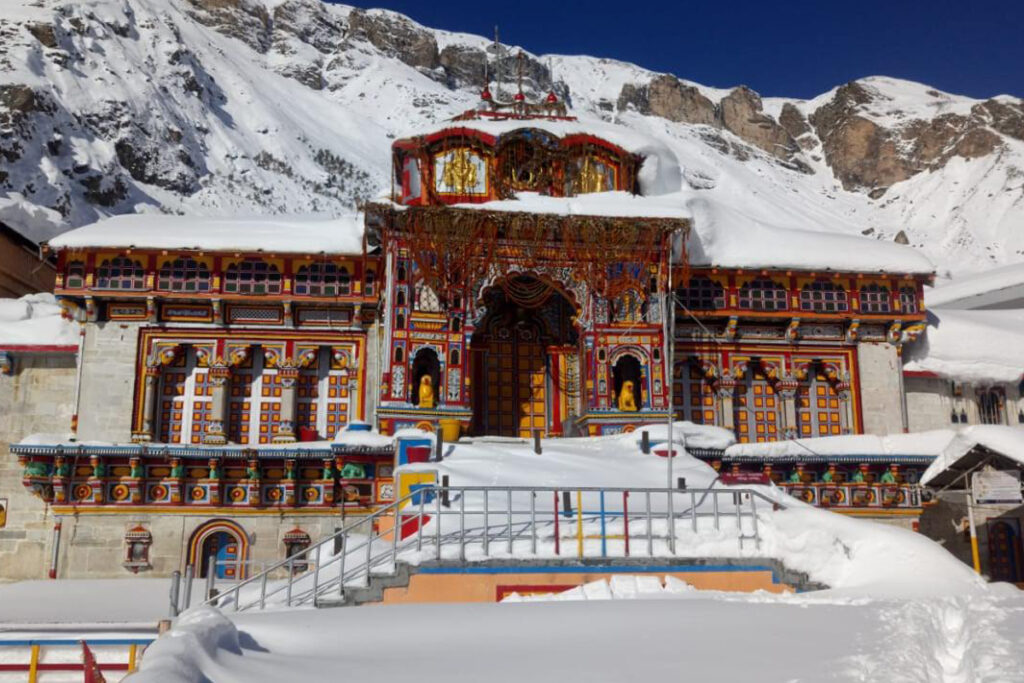 Badrinath temple tour Uttarakhand