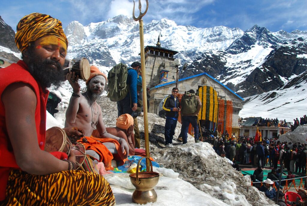 Kedarnath trekking routes and maps